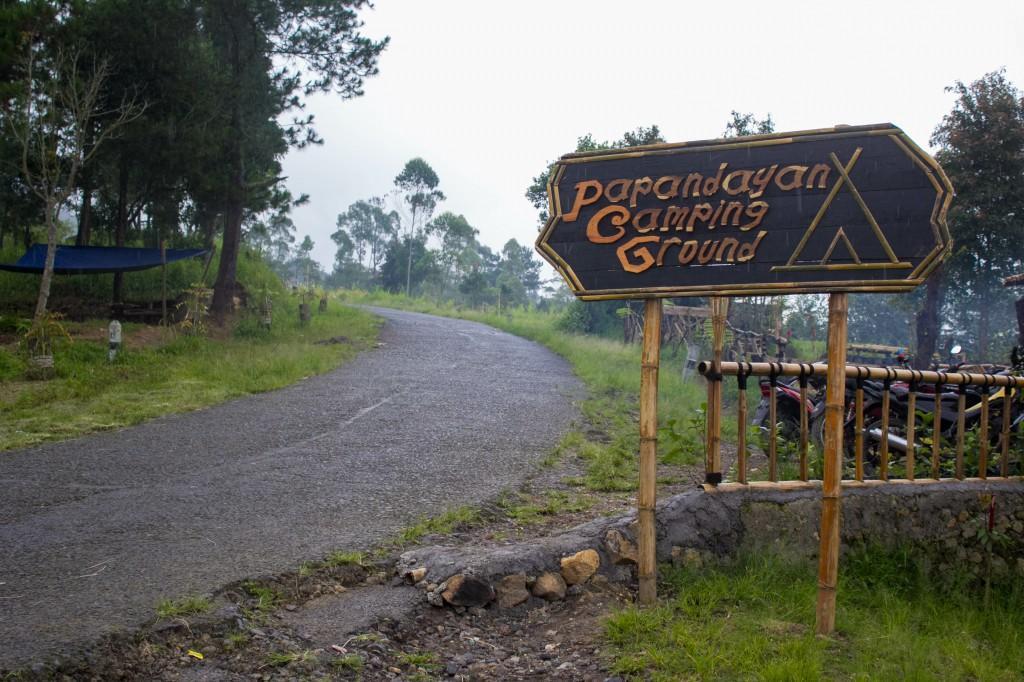 Отель Papandayan Camping Ground Cileuleuy Экстерьер фото