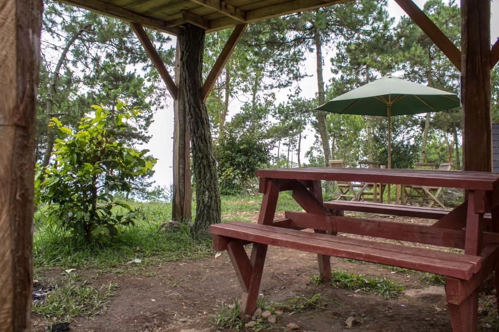 Отель Papandayan Camping Ground Cileuleuy Экстерьер фото