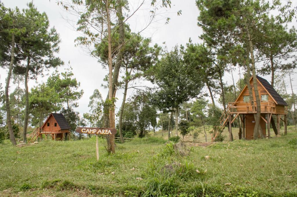 Отель Papandayan Camping Ground Cileuleuy Экстерьер фото